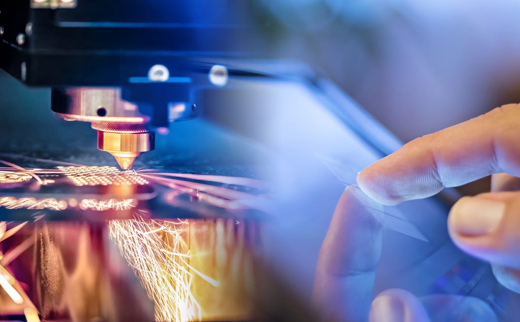Industrie 4.0 nachrüsten: Bauteile und Teilelaufzeiten beim Laserschneiden erkennen und ermitteln.