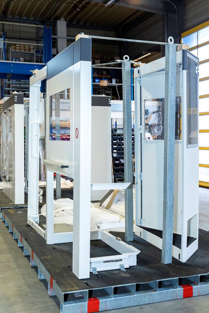 KHS nutzt für eine einheitliche Optik der hochwertigen Maschinen die Expertise des Anbieters FreiLacke aus Baden-Württemberg. 