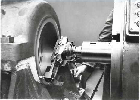 1929 gegründet, hier eine Anwendung aus den 1950er Jahren, ist Wohlhaupter heute weltweit bekannt als Hersteller innovativer modularer Werkzeugsysteme.